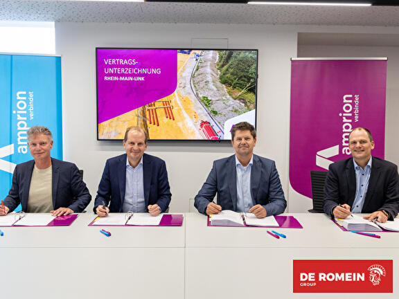 DE ROMEIN et Eiffage Infra-Bau célèbrent la signature du contrat avec Amprion pour le projet Rhein-Main Link en Allemagne.